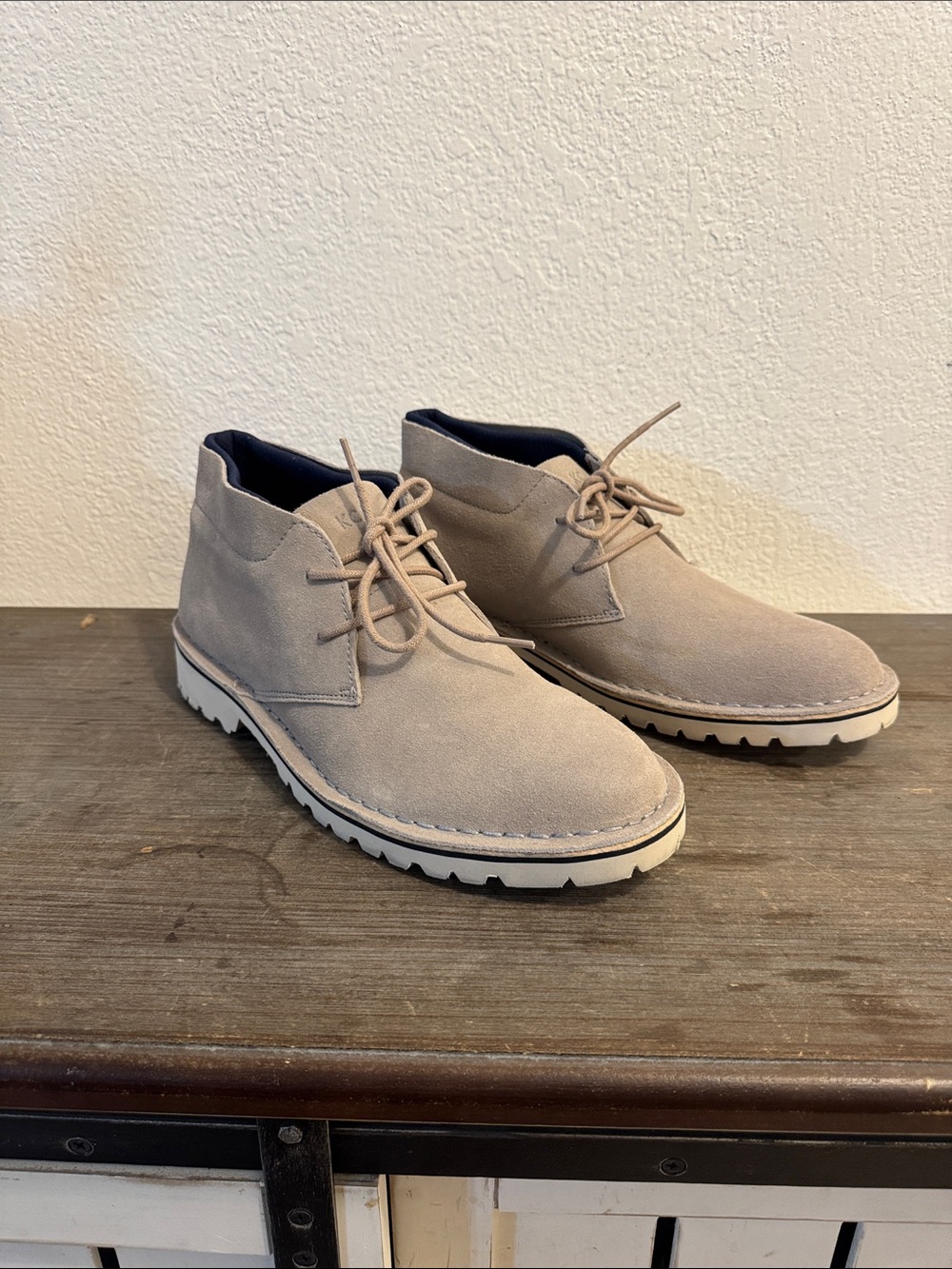 Kenneth Cole Reaction Light Beige Suede Chukka Boots